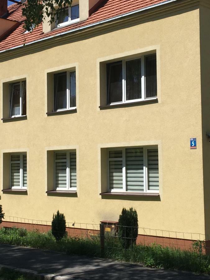 Apartament Studencka Еленя-Гура Экстерьер фото